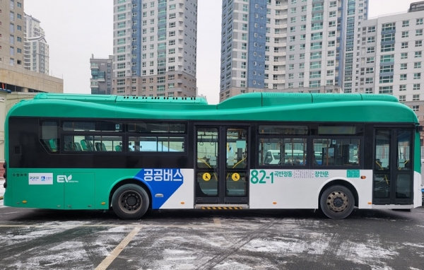 경기도형 버스준공영제인 ‘시내버스 공공관리제’가 4월 1일부터 시군이 관리하는 첫 시군 내 노선(녹색버스)이 의정부와 화성에서 운행을 시작한다.